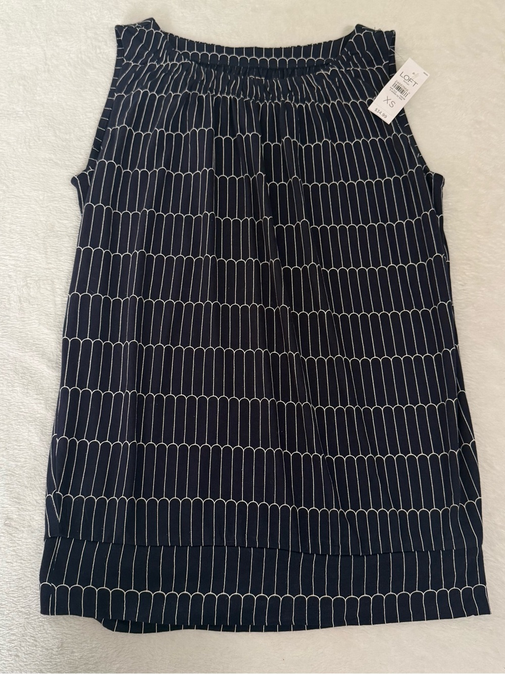 LOFT Outlet Women’s XS Navy Ivory Geometric Print Sleeveless Blouse NWT Rayon